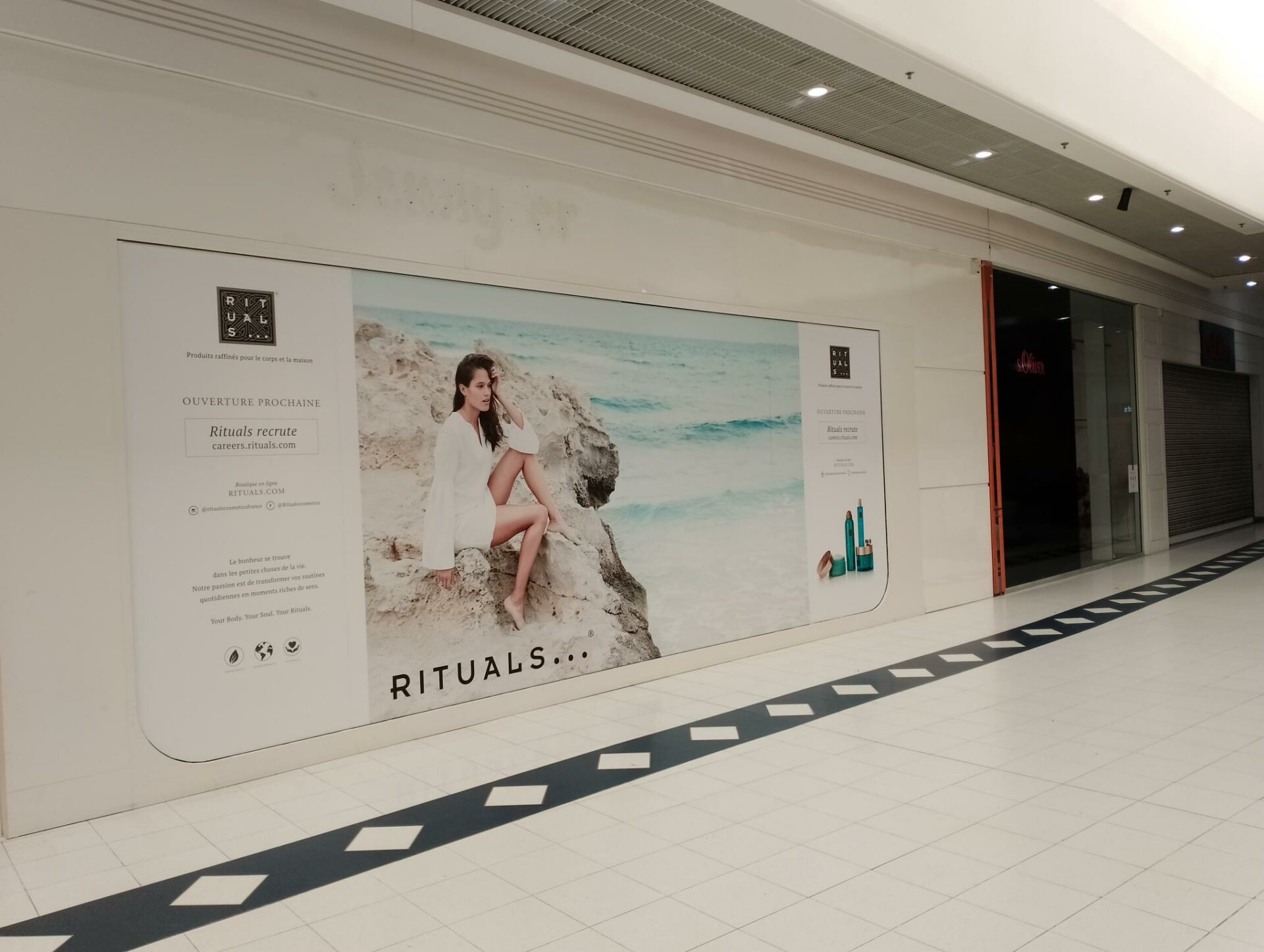 habillage-Vitrine Signaletique